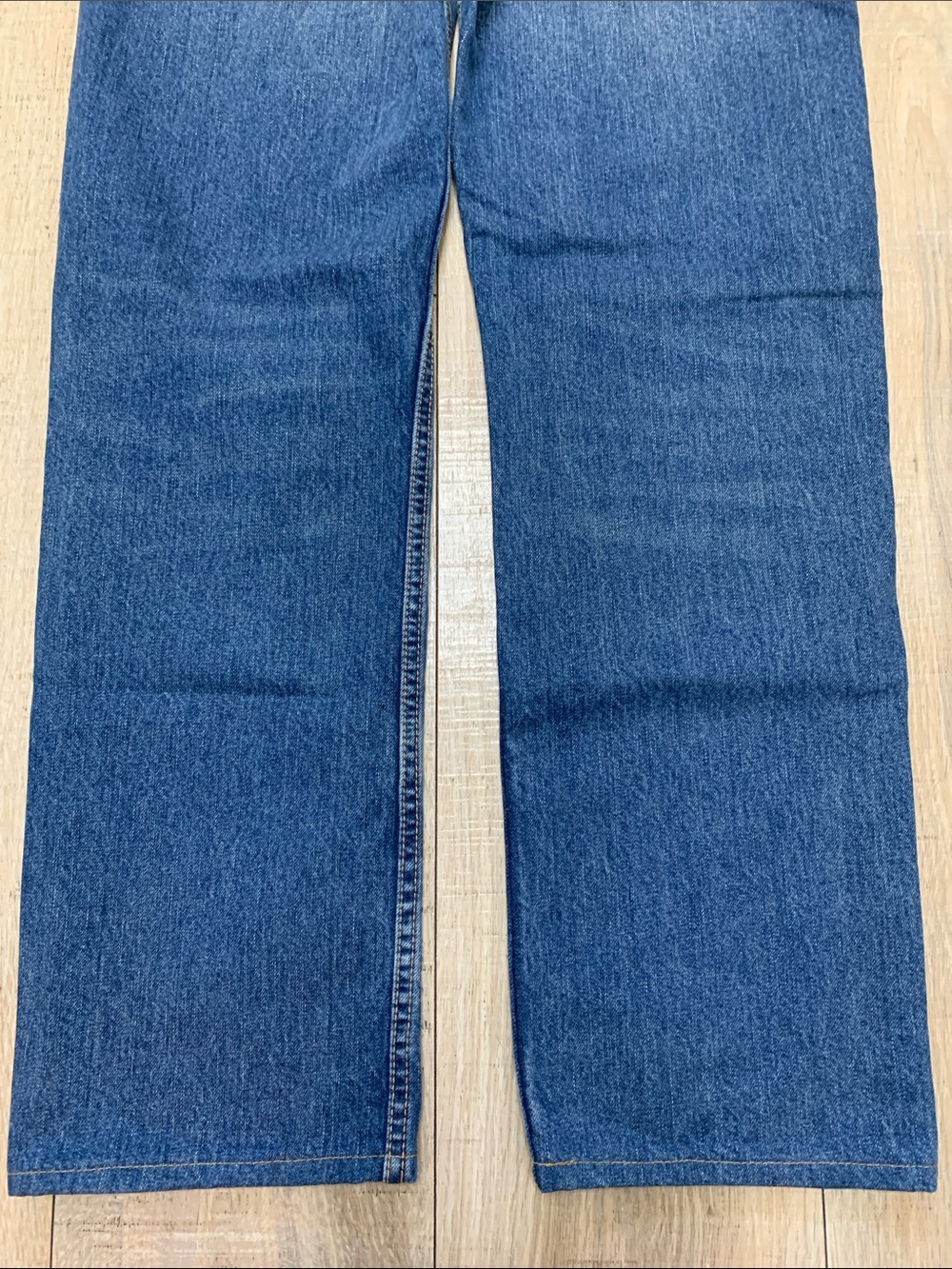 Zara Classic Blue Denim Jeans with contrast Gold Stitching - Picture 8 of 8